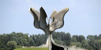 LičnoOnline: Dan sećanja na žrtve genocida, Jasenovac, 22. april 1945. Spomenik žrtvama genocida u Jasenovcu