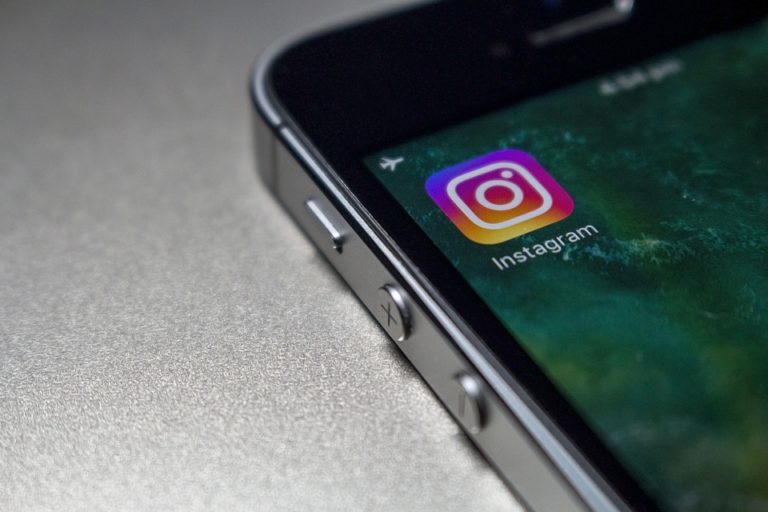 Instagram Krenuo u Borbu protiv Lažnih Informacija Antivakcinaša