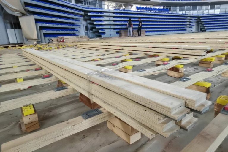 Postavlja se novi parket u hali Čair zbog Evropskog prvenstva u košarci