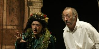 Britansko pozorište izvodi Dikensovu „Božićnu priču“ u Nišu TNT Britain and The American Drama Group Europe