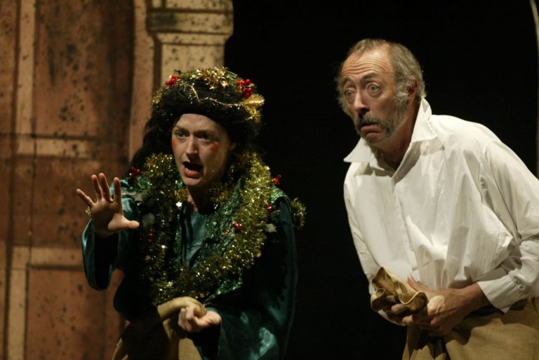 Britansko pozorište izvodi Dikensovu „Božićnu priču“ u Nišu