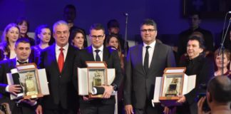 Nagrada 11. januar: Uručena najveća priznanja Grada Niša Dodeljena najznačajnia priznanja Grada Niša; Foto: Grad Niš