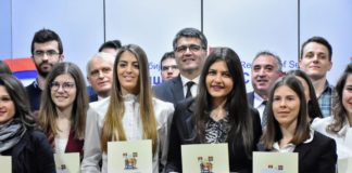 Grad Niš nagradio najbolje studente Grad nagradio najbolje studente