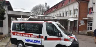 Grad Niš donirao vozilo Zavodu za hitnu medicinsku pomoć Grad Niš poklonio vozilo „Hitnoj pomoći“