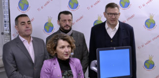 Fondacija “Deca – carevi sveta” donirala ultrazvučni aparat KC Niš Fondacija “Deca – carevi sveta” prikupila novac za kupovinu ultrazvučnog aparata