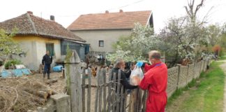 Uskršnji paketi hrane za korisnike Narodne kuhinje u Nišu Foto: Crveni Krst Niš
