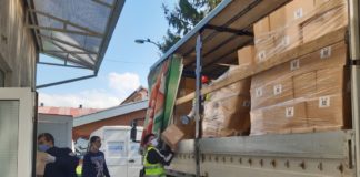 Počela dostava paketa penzionerima u Nišu Dostava paketa penzionerima; Foto: GO Medijana