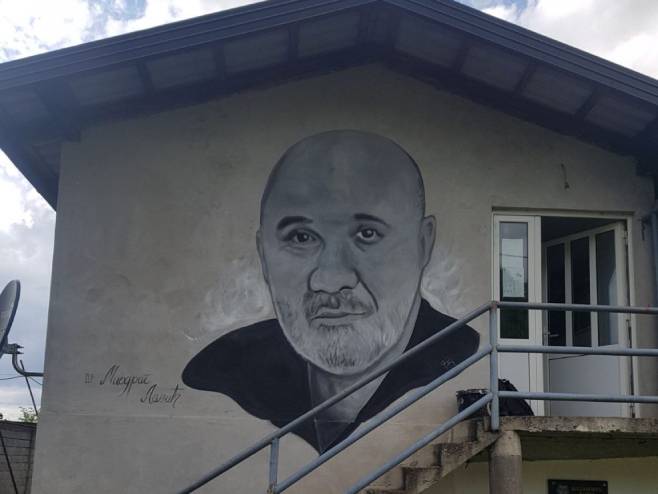 I kod Doboja oslikan mural u znak sećanja na doktora Lazića