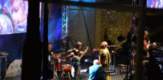 Bela žena sa crnim glasom: Nada Pavlović na Nišvil online festivalu Nada Pavlović