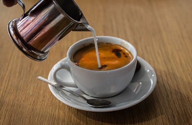 Koliko kofeina ima u kafi i da li jedna šoljica povećava anksioznost?