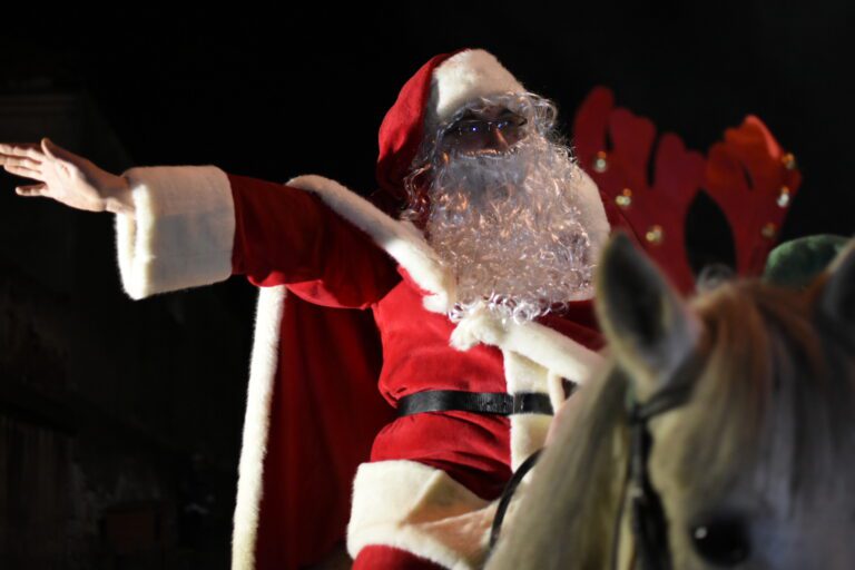 ZOO kutak u Kamenici organizuje novogodišnja druženja sa Deda Mrazom