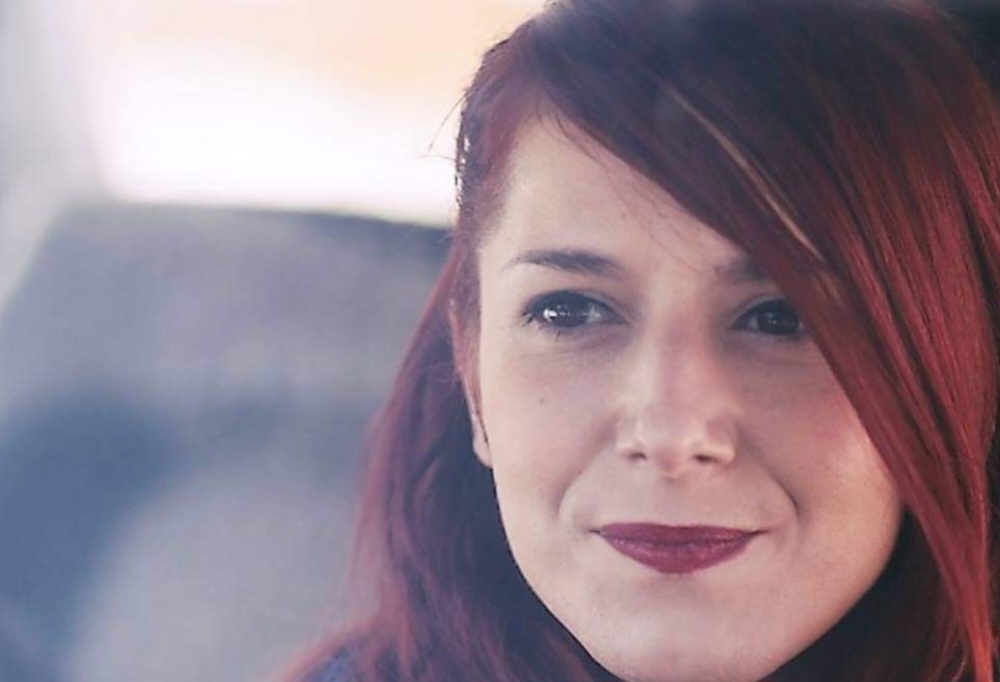 Marija Stefanović: Ko to brani da se gazi trava u parku? Autorka teksta